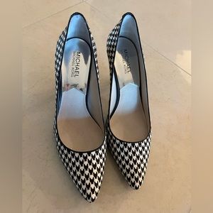 Michael Kors heels. Size 8